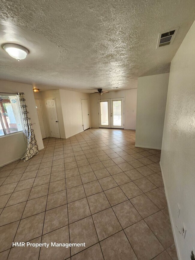 Building Photo - Beautiful House Norco