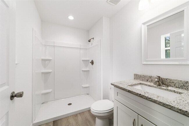 Building Photo - 691 NE 130th Ct