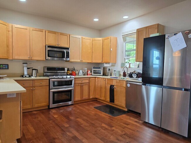 Building Photo - 3 Bedroom Rambler in Poulsbo's Chateau Ridge Neighborhood!