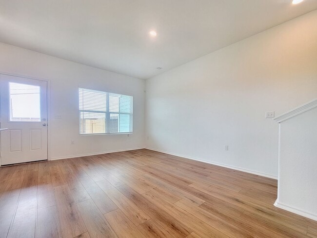 Building Photo - 7232 Dancing Wind Ln