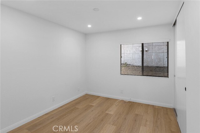 Building Photo - 11 Hunter