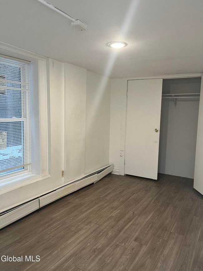 Building Photo - 9 St Joseph's Terrace