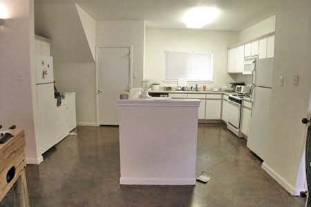 Building Photo - 3412 Speedway