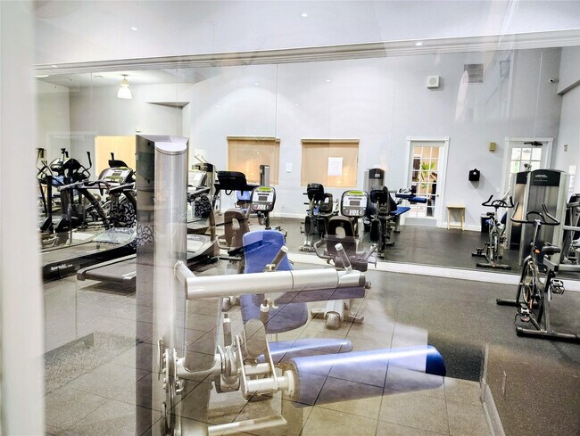 Building Photo - 5590 NW 61st St