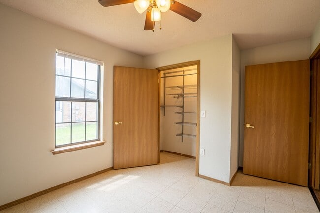 Building Photo - 3 Bed | 2 Bath | Broken Arrow