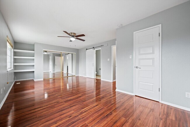 Building Photo - 651 S Xenon Ct