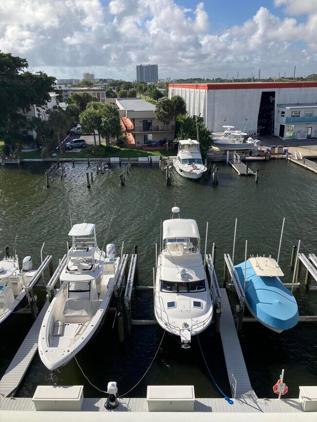 Building Photo - 108 Paradise Harbour Blvd