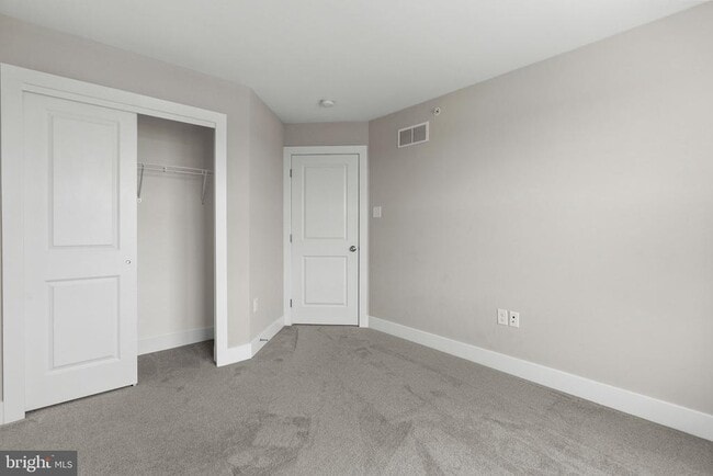 Building Photo - 105 Higher Rock Ct