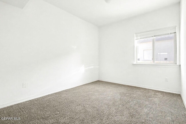 Building Photo - 13849 Summer Story Ave