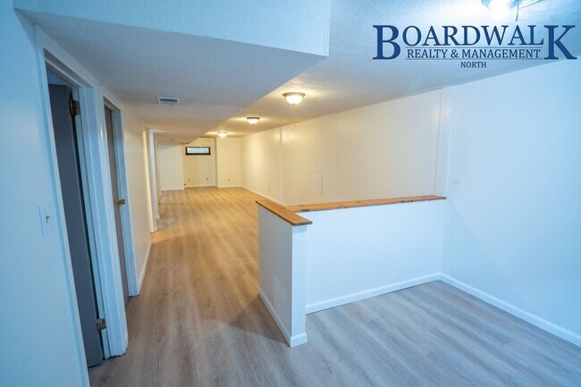 Building Photo - Updated 4 Bedroom Home in Beautiful Eden!