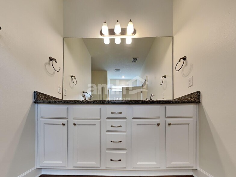Building Photo - 3026 Eagle Bluff Way
