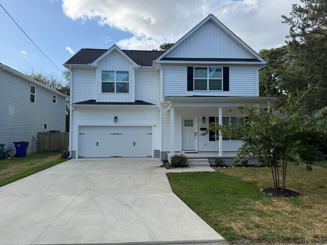Primary Photo - Like New Norfolk Single Family Home
