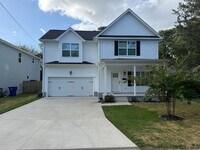 Building Photo - Like New Norfolk Single Family Home