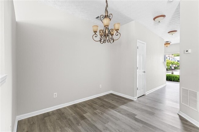 Building Photo - 6604 Splashwater Dr