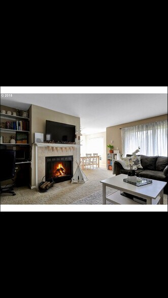 Building Photo - 9570 SW 146th Terrace