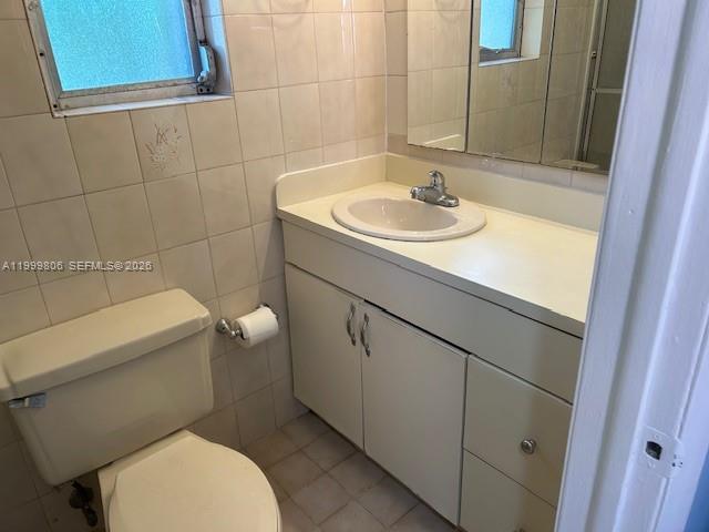 Building Photo - 2250 SW 11th St