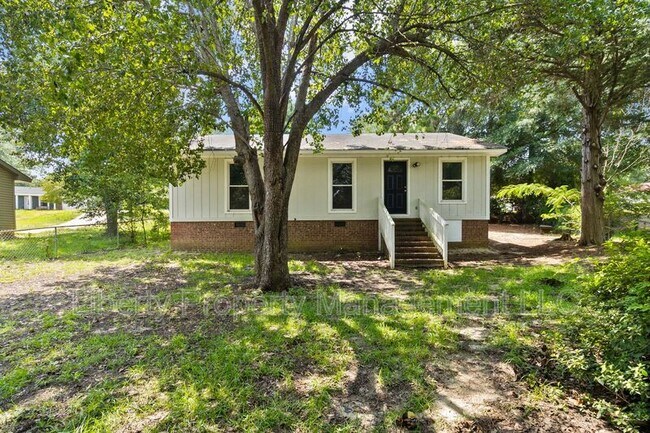 Building Photo - 512 Nottingham Dr