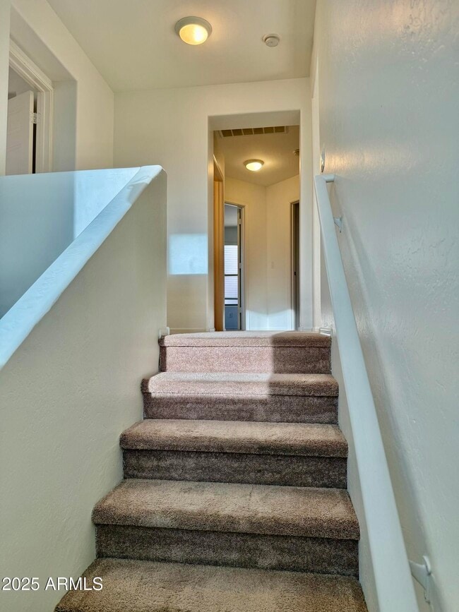 Building Photo - 4531 E Del Rio St