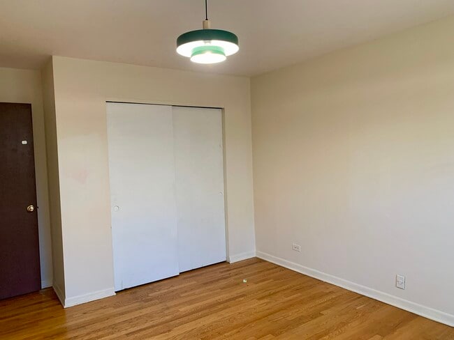 Building Photo - 9S174 Nantucket Dr