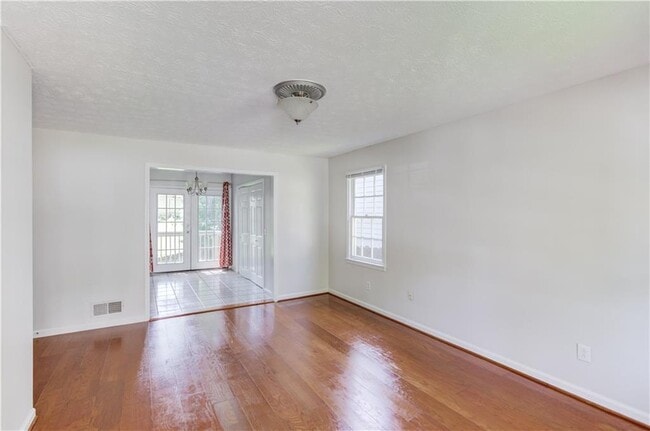 Building Photo - 4647 Candlewyck Way