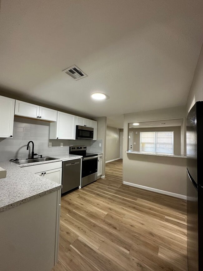 Building Photo - Modern Updates Meet Comfort in This Move-In Ready 3BR Home. Available for Rent or Rent To Own!