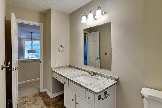 Building Photo - 10010 Feather Sound Ct