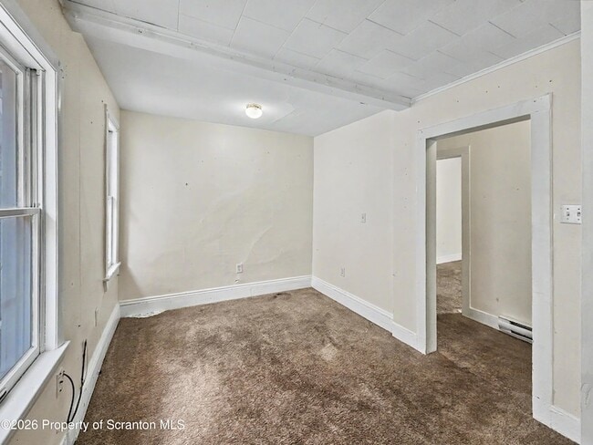 Building Photo - 310 21st Ave