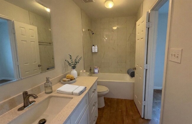 Building Photo - 6159 El Granate Dr