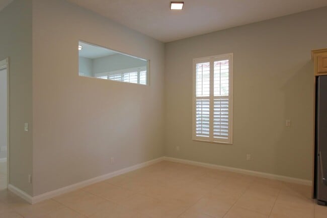 Building Photo - 117 Hampton Cir