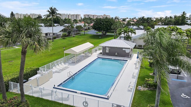 Building Photo - 1801 S US Hwy 1