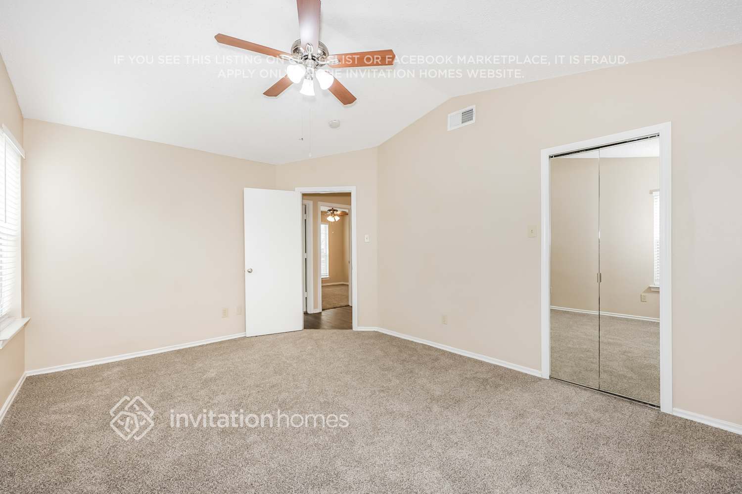 Building Photo - 8465 Willow Creek Dr