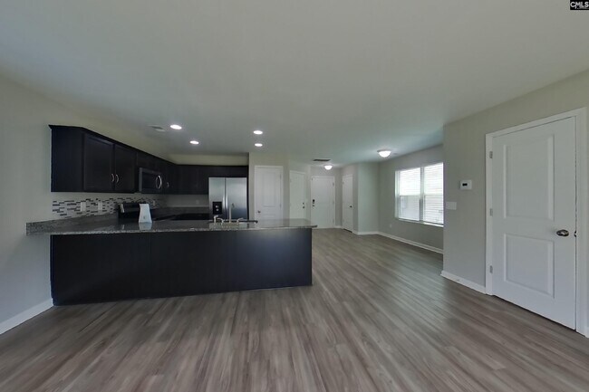 Building Photo - 1429 Sandra Dr