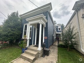Building Photo - Charming 3BR/2.5BA Home For Rent in Highla...