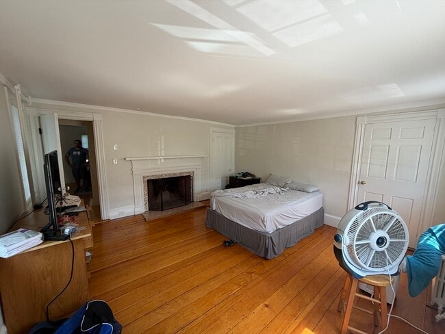 Building Photo - 51 Elm St