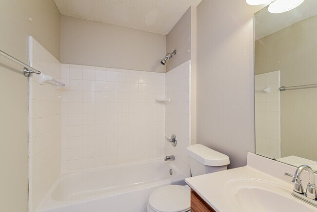 Building Photo - 4351 Zachary St