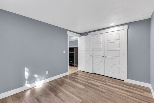 Building Photo - 2 BD 1 BA Mother-in-Law Unit at Point of the Mountain