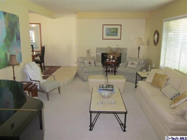 Building Photo - 2716 Ridgepine Dr