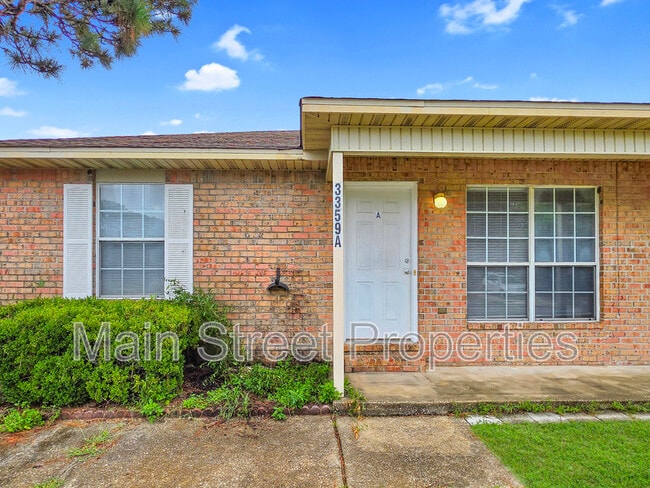 Building Photo - 3359 Green Briar Cir