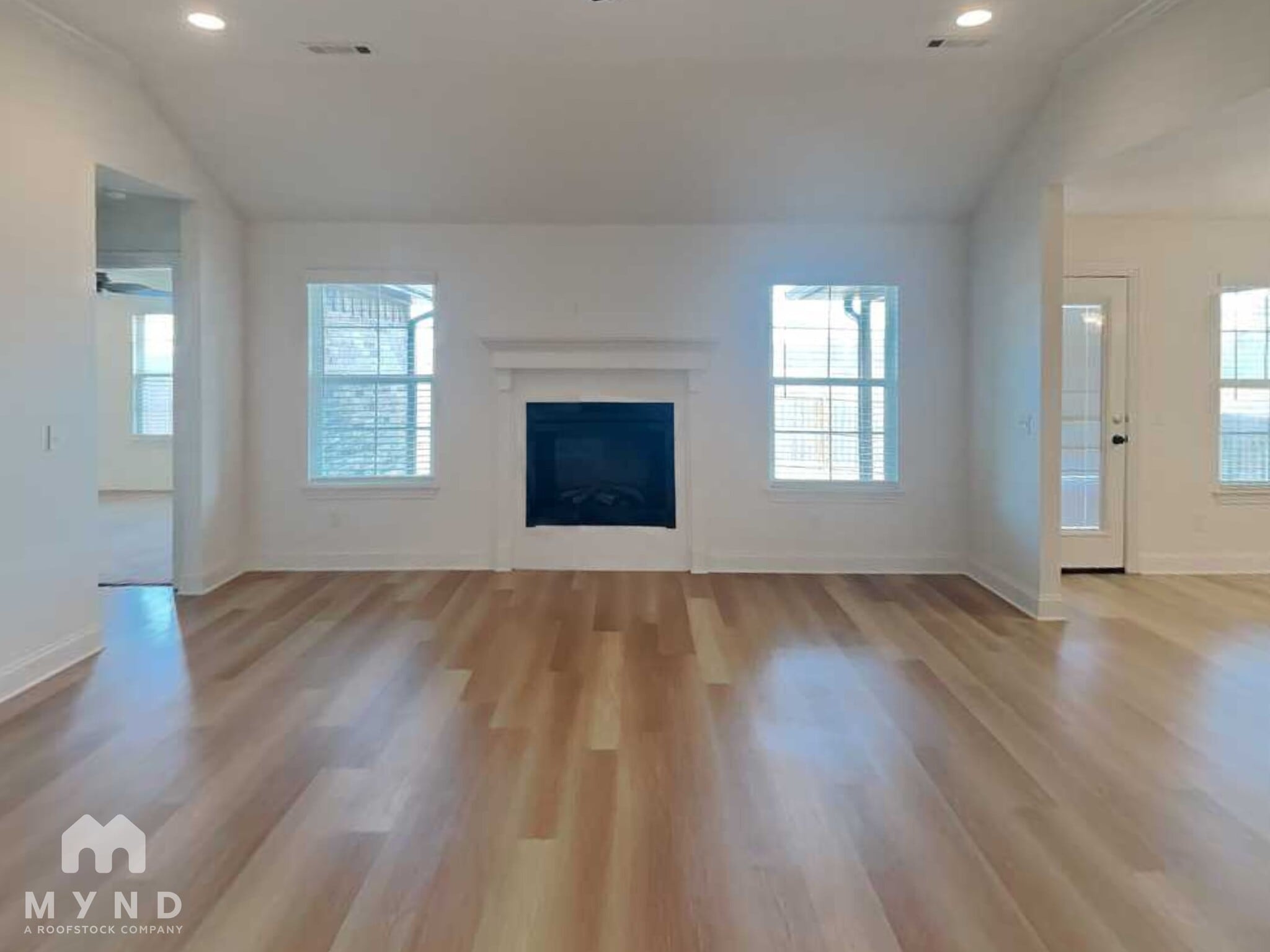 Building Photo - 5904 SW Teppee Ave