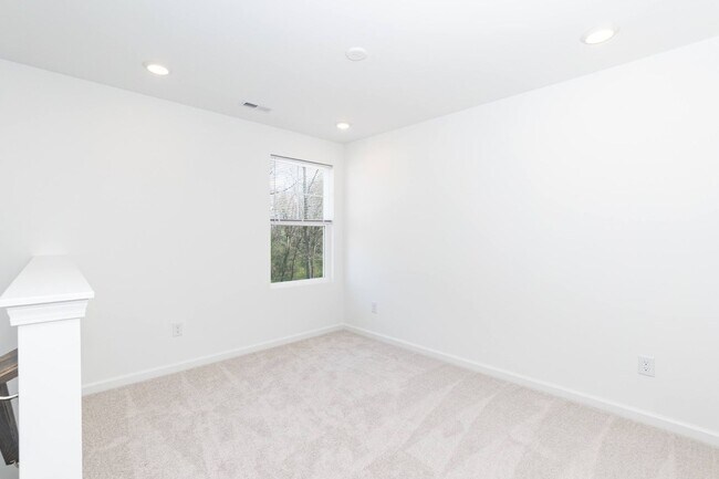 Building Photo - NEW Four Bedroom Home!