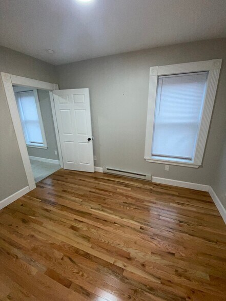 Building Photo - 280-290-290 Garden St