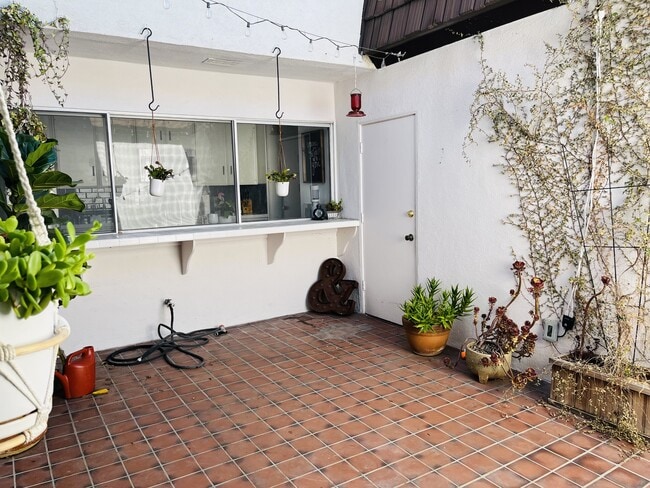 Building Photo - 4511 Collwood Ln