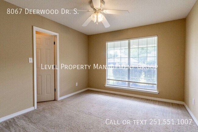 Building Photo - 8067 Deerwood Dr