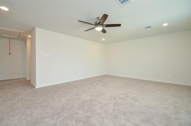 Building Photo - 1607 Blue Cypress Dr