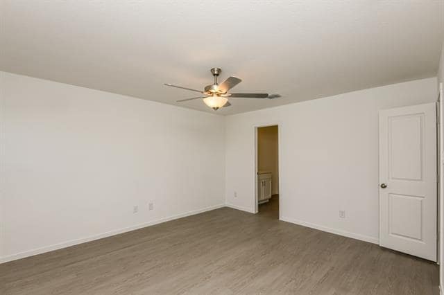 Building Photo - 2700 Mistwood Dr