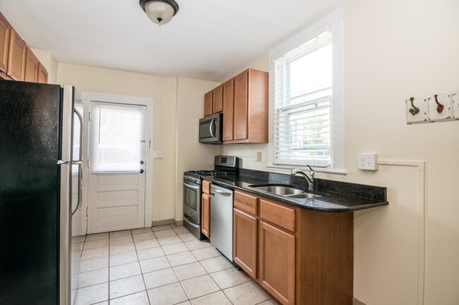 Building Photo - 221 E Mosley St