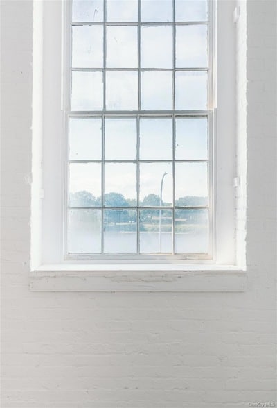 Building Photo - 155 S River St