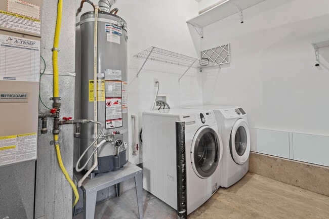 Building Photo - Charming 3-bdrm/2-bath Slender Home in Roseway. Fenced backyard, 1-car garage