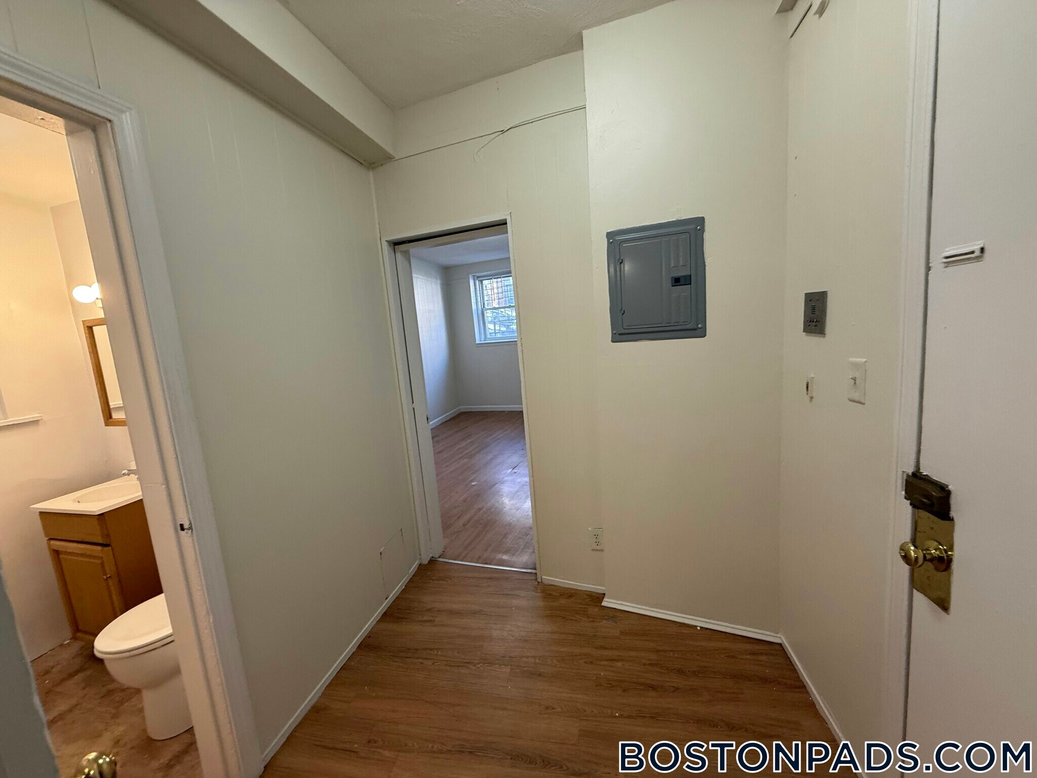 Building Photo - 119 Sutherland Rd