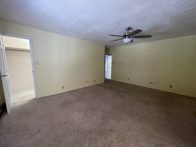 Building Photo - 95 County Rd 84 E
